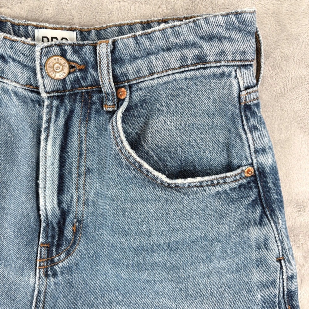 BDG Jeans Women 25 Fit 25x30.5 Logan Barrel Leg Cinch Back High Rise Distressed - Picture 7 of 16